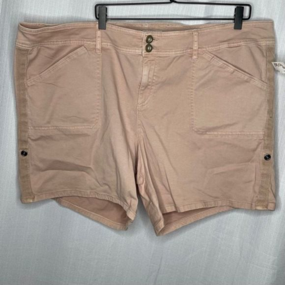 Torrid‎ Light Pink Twill Shorts
